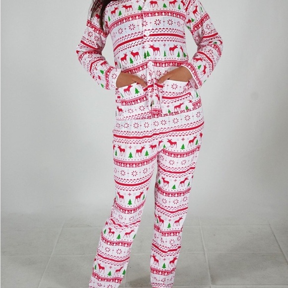 NEW Matching Button-Down Winter Christmas Pajamas - Picture 3 of 5